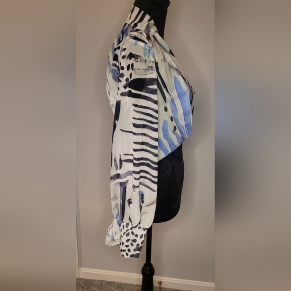 MICAS Aqua Zebra Print Women's Top. SZ M NWT - Picture 3 of 9
